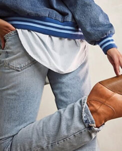 L’ADN de la petite calanque, c’est le denim. Pour le printemps, retour aux sources avec un large choix de jeans, chemises et vestes en denim. De seconde main, évidemment, car on pense à faire du bien à notre planète.